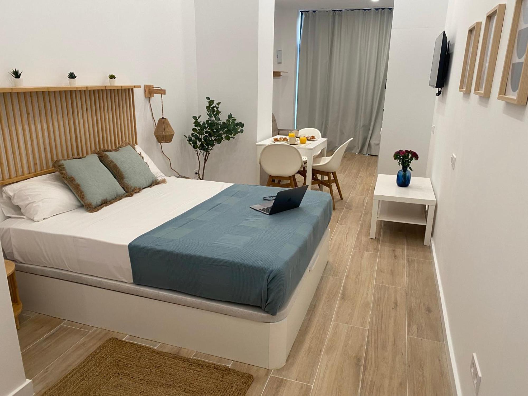 Ferienwohnung Travel Habitat Cabanyal Lofts Valencia Exterior foto