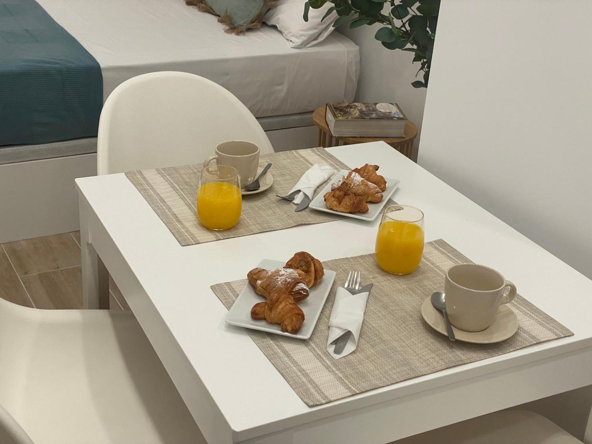 Ferienwohnung Travel Habitat Cabanyal Lofts Valencia Exterior foto