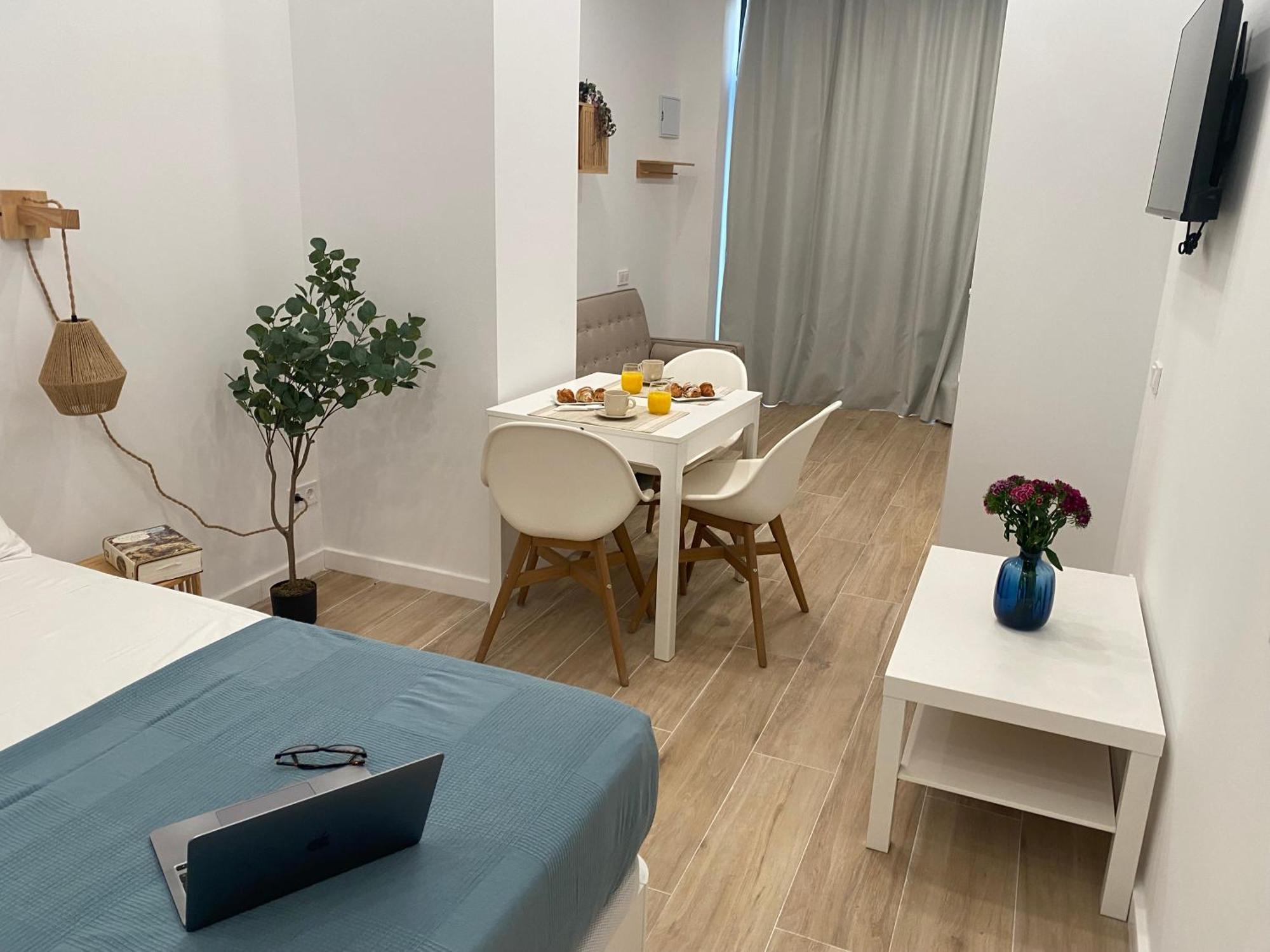 Ferienwohnung Travel Habitat Cabanyal Lofts Valencia Exterior foto